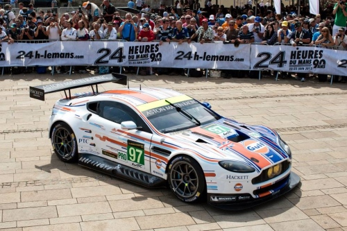 Aston Martin Racing onthult unieke Gulf-livery + FOTO